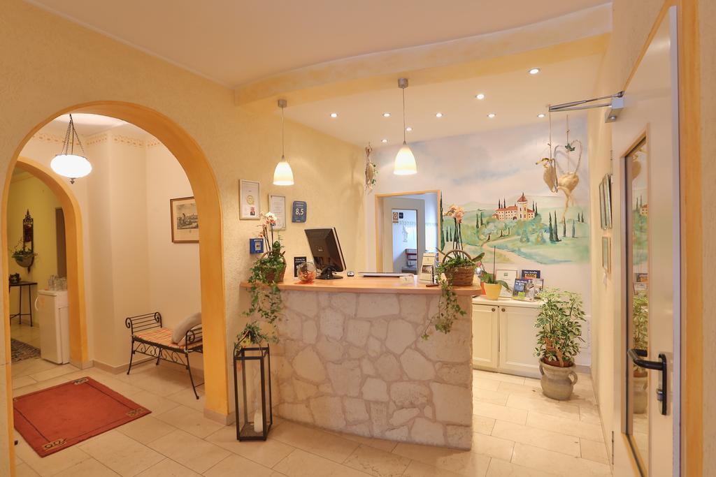 Hotel Bockmaier Oberpframmern Kültér fotó
