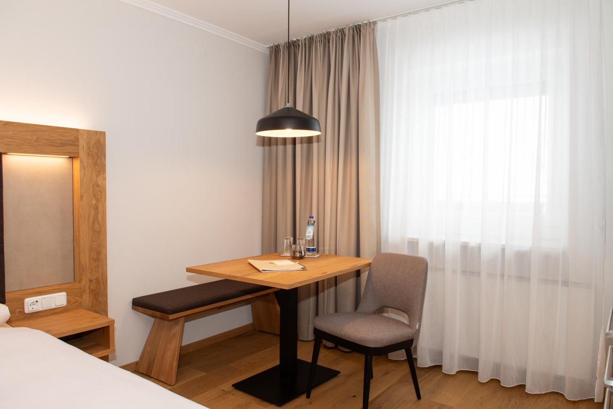 Hotel Bockmaier Oberpframmern Kültér fotó
