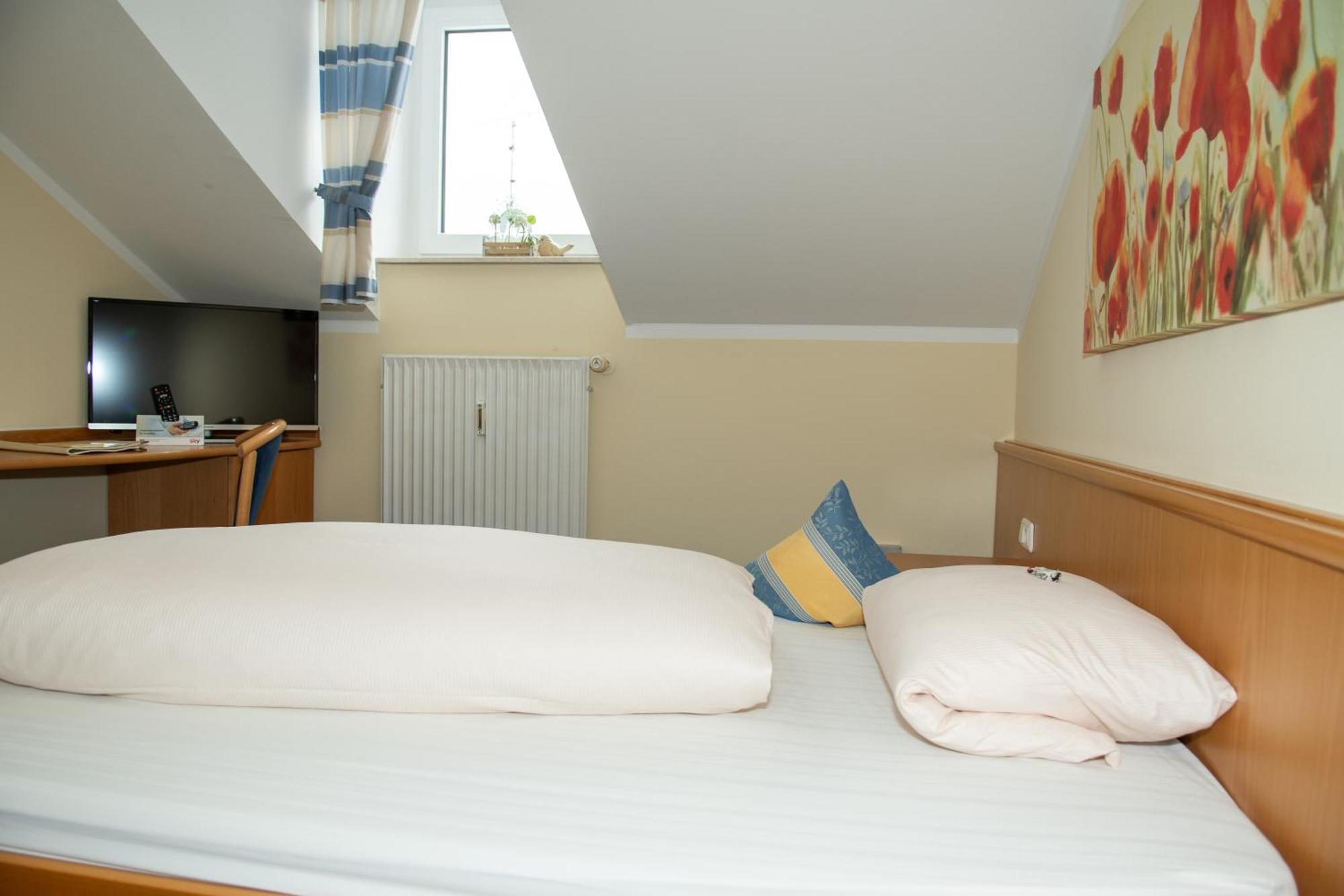 Hotel Bockmaier Oberpframmern Kültér fotó